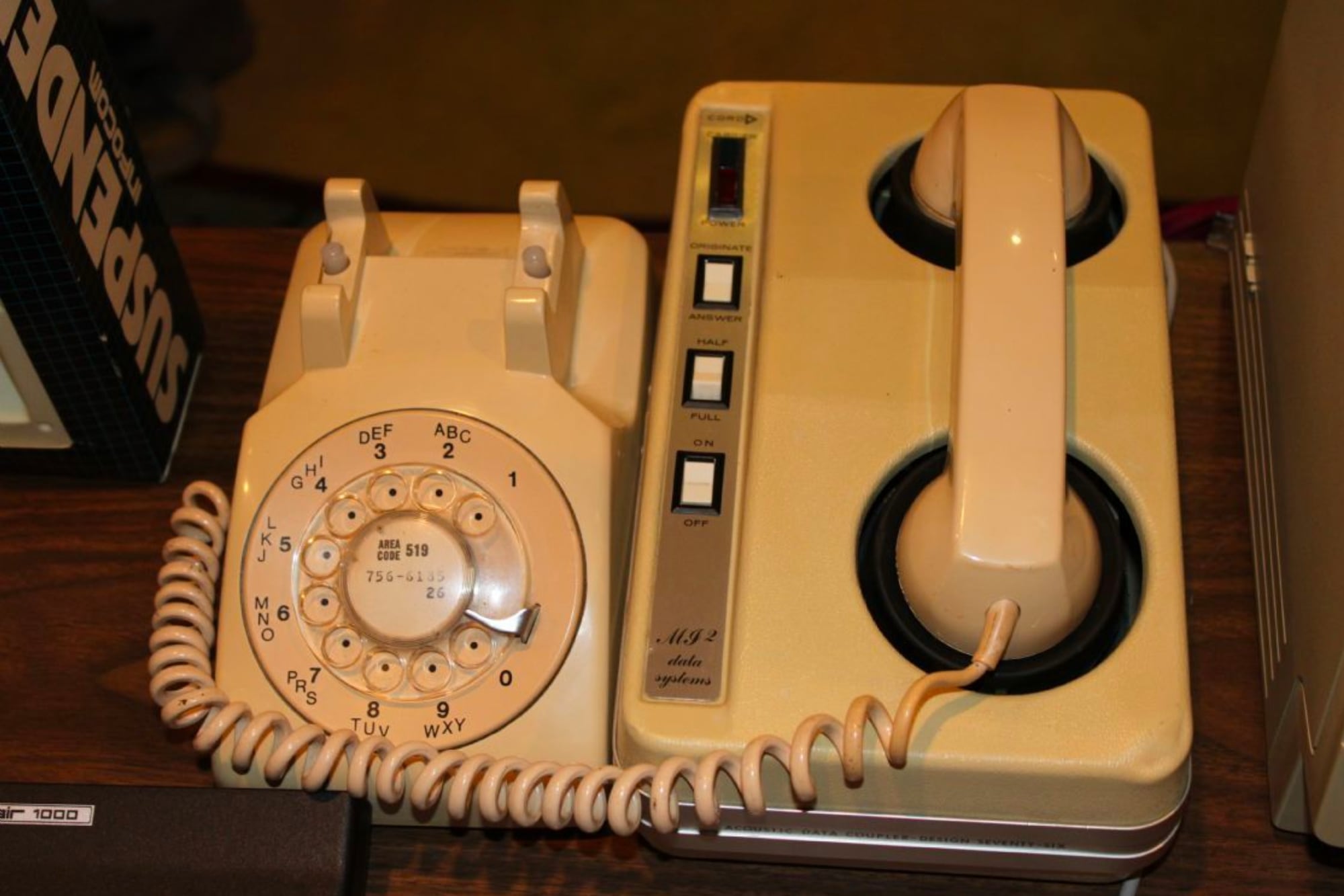 rotary phone with acoustic coupler